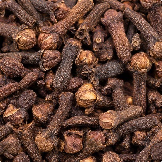 Whole dried Indonesian cloves